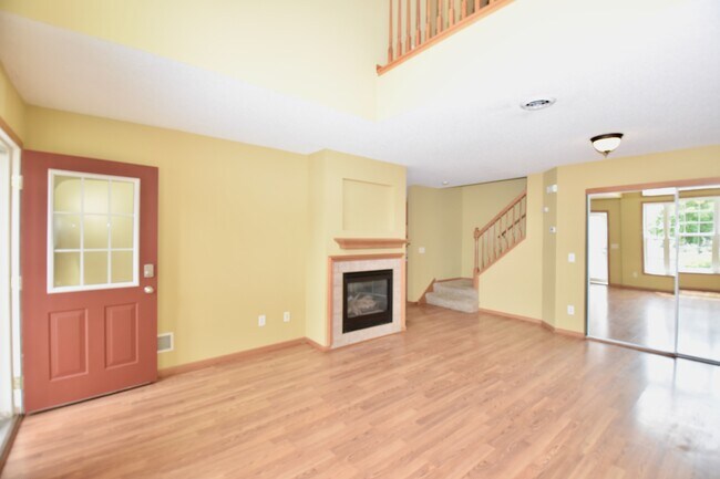 Foto del edificio - 411 Wilderness Dr