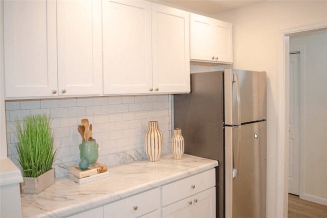 Building Photo - Chestnut Mansion LLC