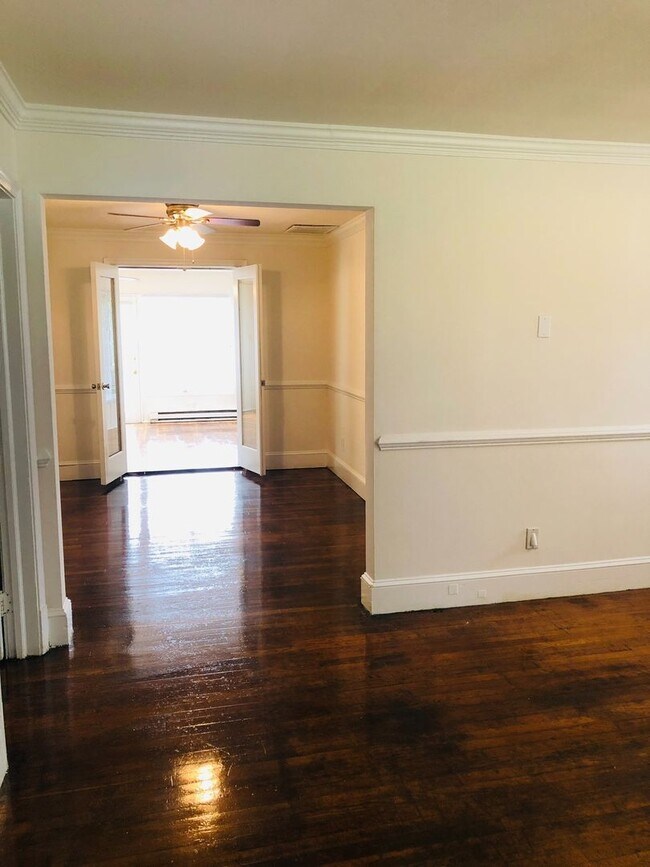 Foto del edificio - Adorable 3 bdrm/1.5 bath Home on a Corner Lot Across From Belmont Golf Course in Lakeside!