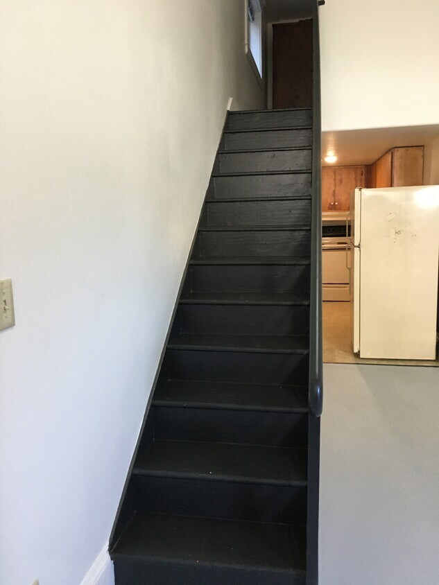 Foto principal - 208 De Montfort Ave