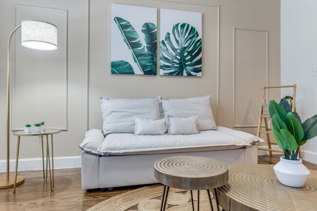 Foto del edificio - 1221 Legacy Dr