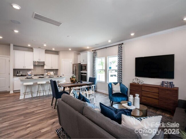 Foto del edificio - 325 Cranford Dr