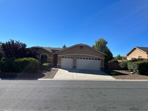 Building Photo - 6713 E Mayflower Ln
