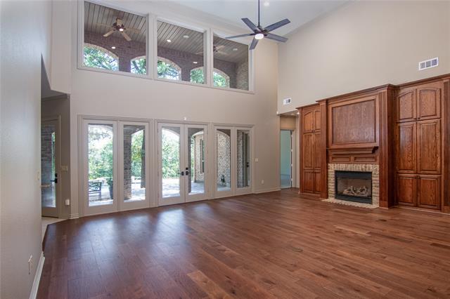 Building Photo - 10111 Bluffview Cir