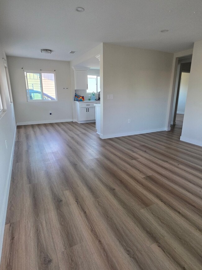 Foto del edificio - 6841 Weaver St