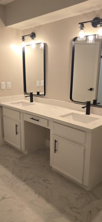 Foto del edificio - 2283 Woodland Springs St