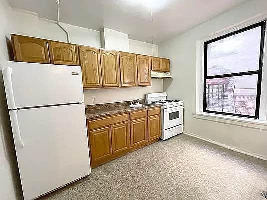 Foto del edificio - 1 bedroom in BRONX NY 10463