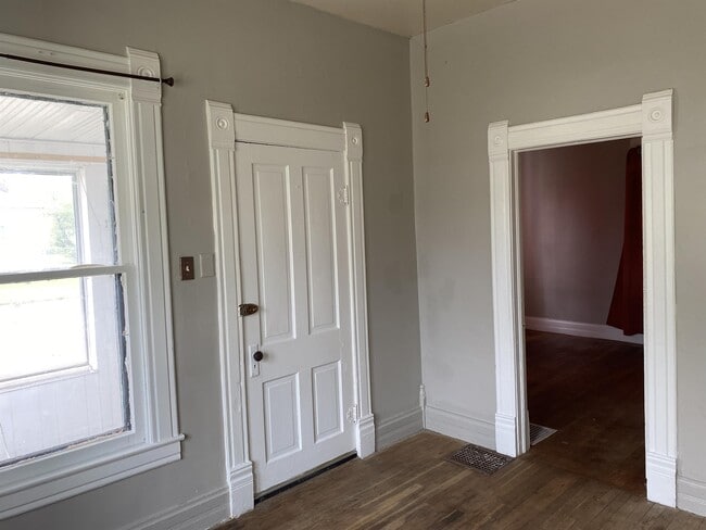 Building Photo - 440 26th St