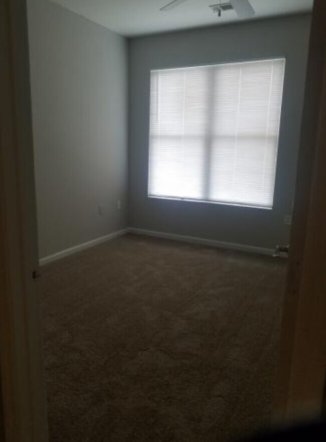 Building Photo - 870 Mayson Turner Road Northwest, Unit 1246
