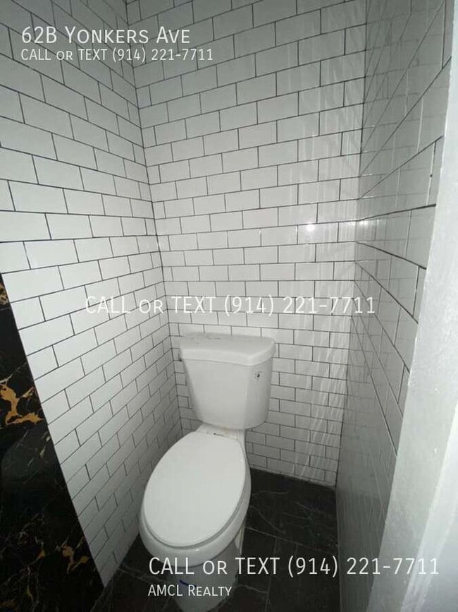Foto del edificio - 62B Yonkers Ave