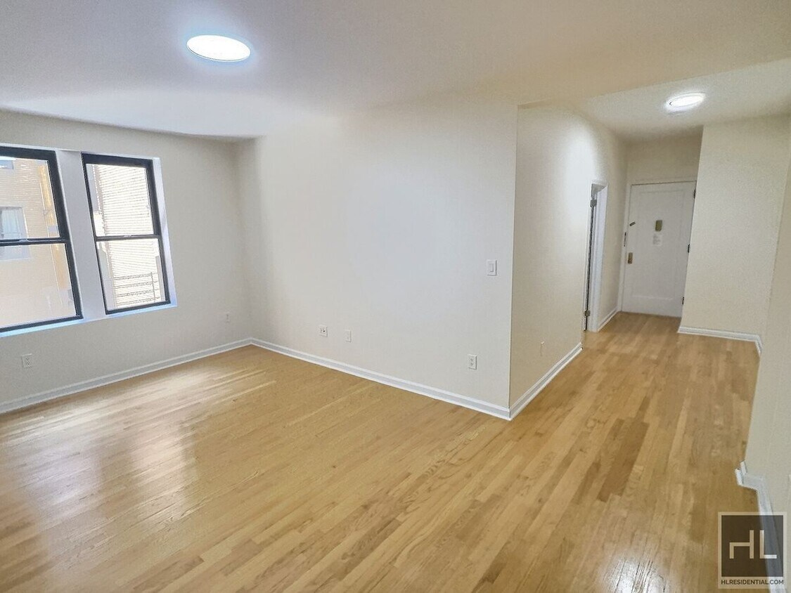 Foto principal - West 170th Street