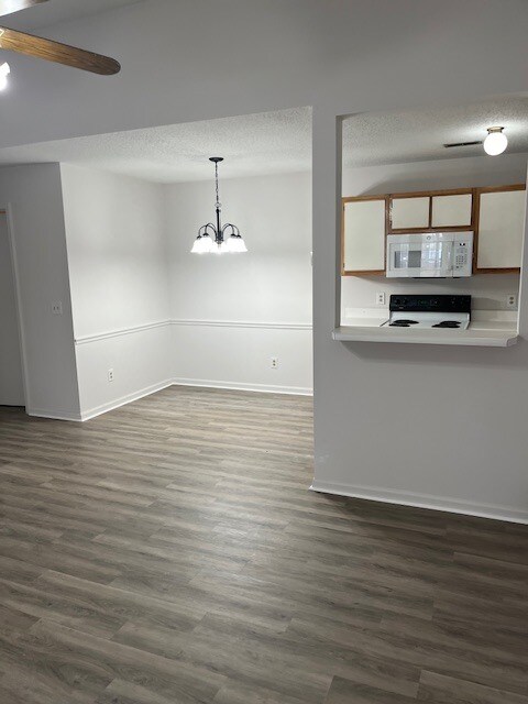 Foto del edificio - 1114 3rd Loop Rd