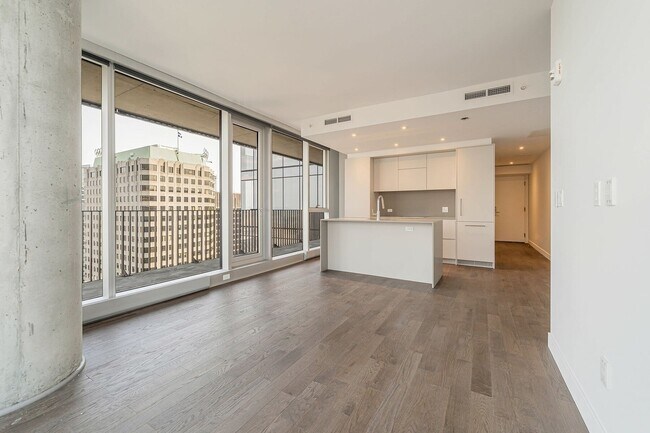 Building Photo - 1205 Pl. Phillips