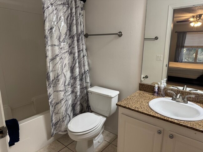 Foto del edificio - 4276 Calinda Ln