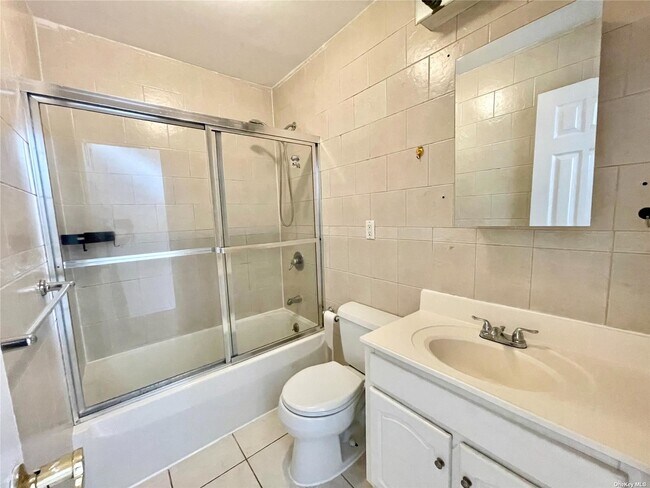 Building Photo - 11-28-28 128th St