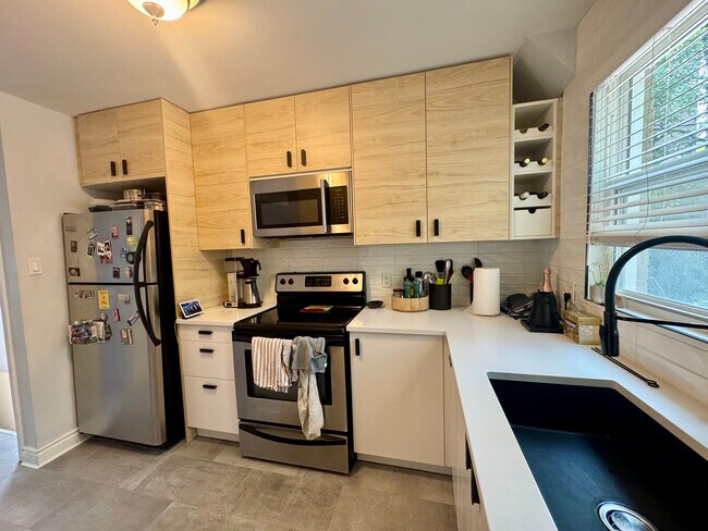 Photo du bâtiment - 1024?Panet Street, Ottawa – Charming 3?BR ...