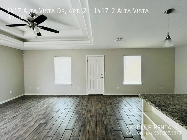 Building Photo - 1417 Alta Vista Dr