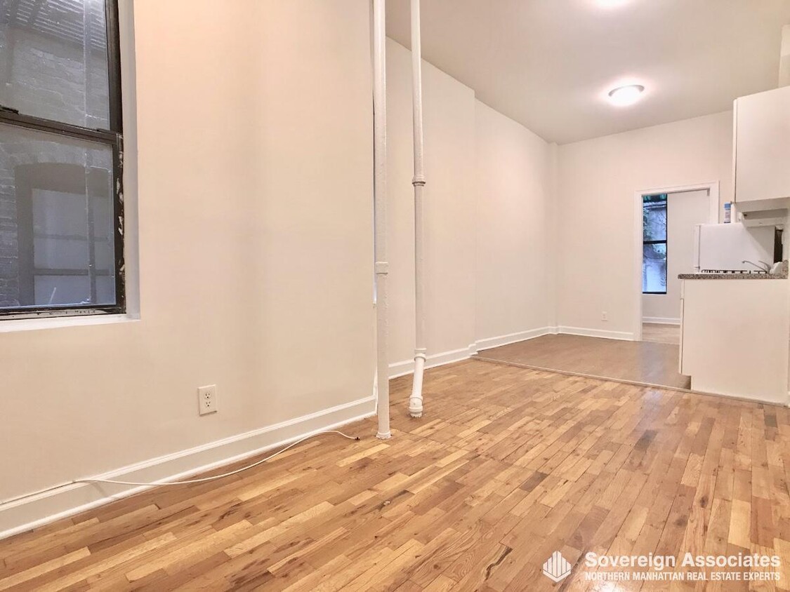 Foto principal - 539 West 49th Street