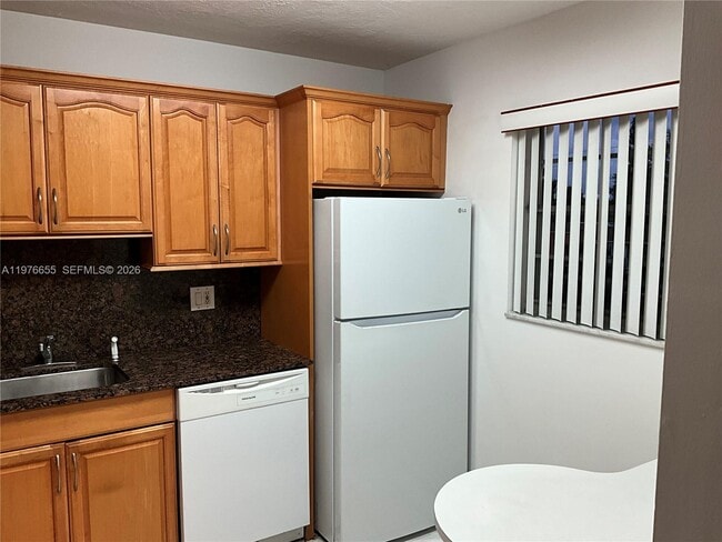 Building Photo - 100 Berkley Rd