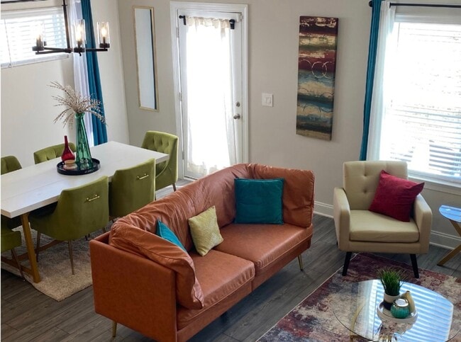 Building Photo - Single-family home