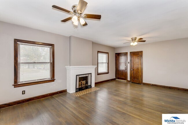 Building Photo - 401 N. Oliver - College Hill Duplex for rent