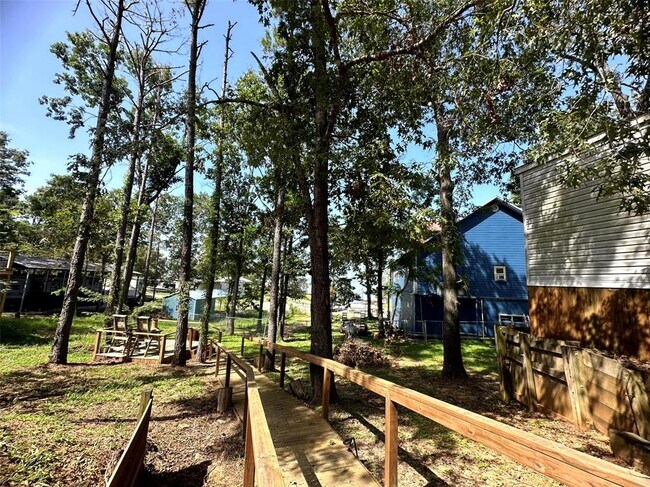 Foto del edificio - 230 Casablanca Dr