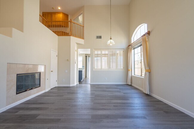 Foto del edificio - ***Exceptional 3BR/2.5BA Residence in Prime *** San Leandro Location