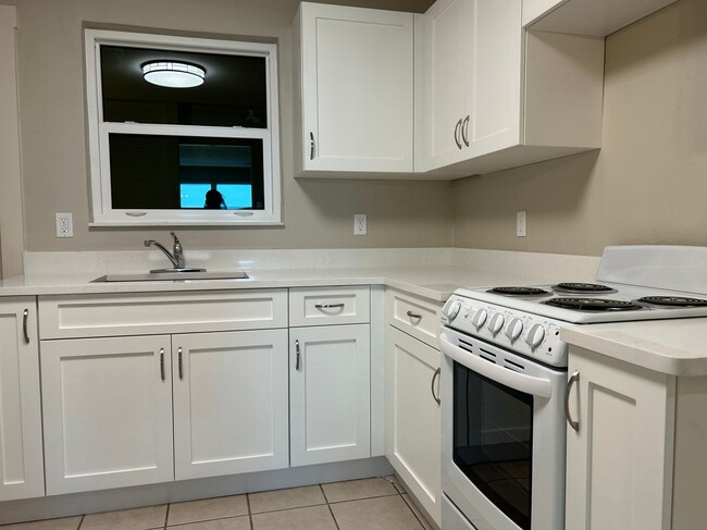 Foto del edificio - 1740 Ocean Shore Blvd