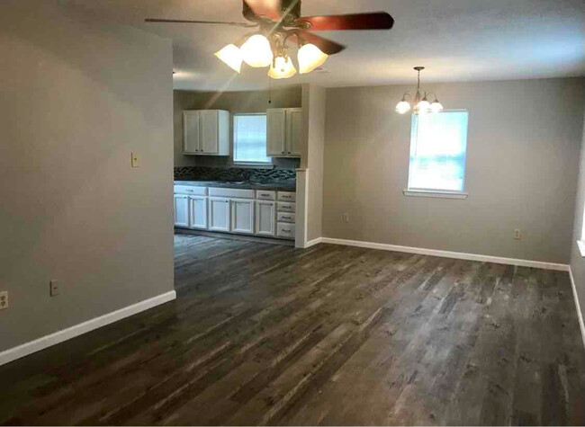 Foto del edificio - 352 Knollwood Trail SE