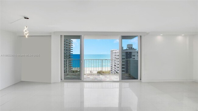 Foto del edificio - 5838 Collins Ave