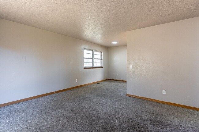 Foto del edificio - Gorgeous 5-Bedroom Home!