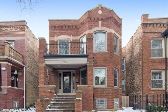 Foto del edificio - 6522 N Greenview Ave