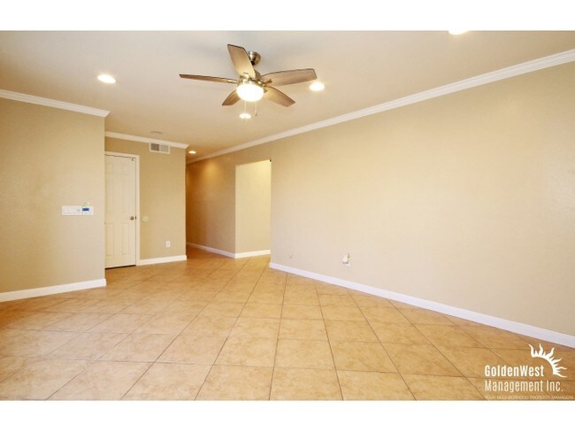 Building Photo - 10331 Gold Coast Way