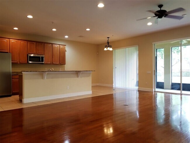 Building Photo - 6372 San Lazaro Ct