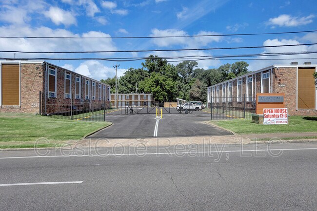 Foto del edificio - 3379 Overton Crossing St