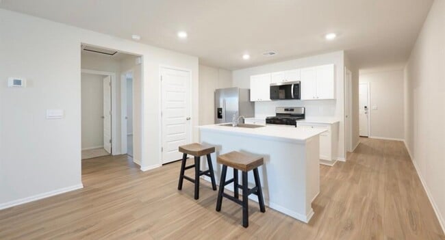 Foto del edificio - 560 St Charles Pl