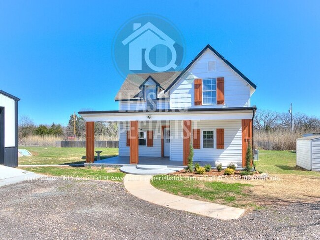 Building Photo - Beautifully Updated Norman 3 Bed 1.5 Bath ...