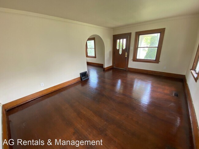 Foto del edificio - 3 br, 1.5 bath House - 710 E Rudisill Blvd