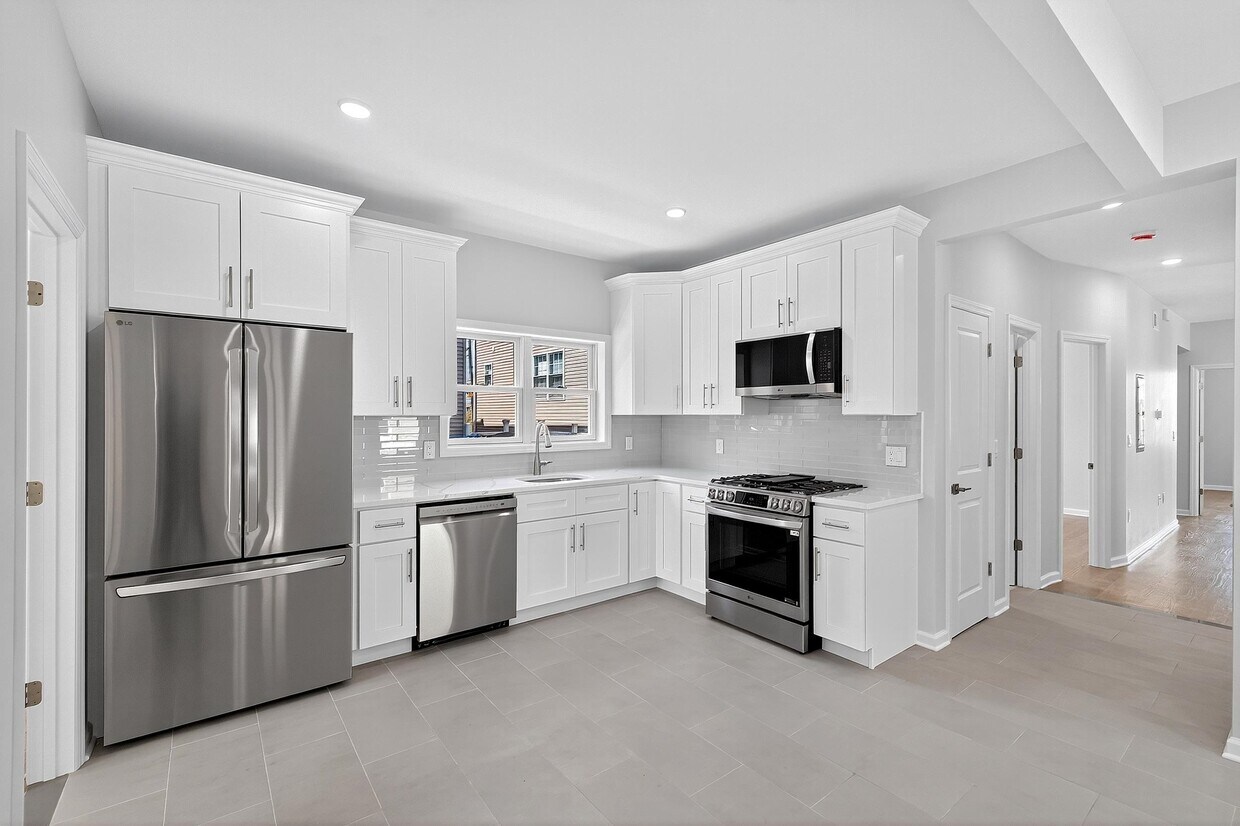 Foto principal - 204 John F. Kennedy Blvd