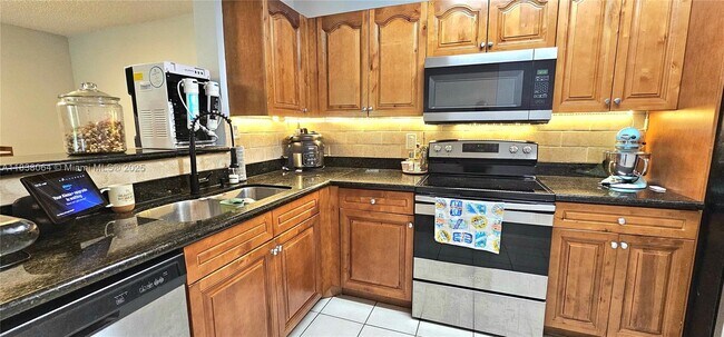 Foto del edificio - 11229 W Atlantic Blvd