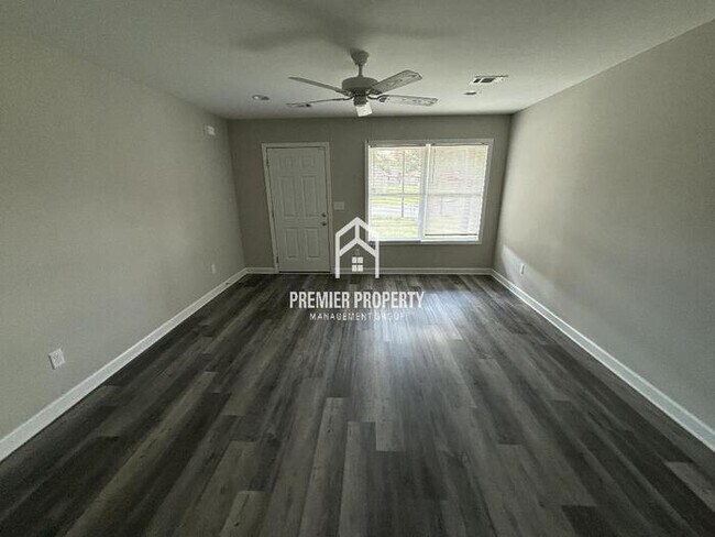 Foto del edificio - 212 Bradford Cir