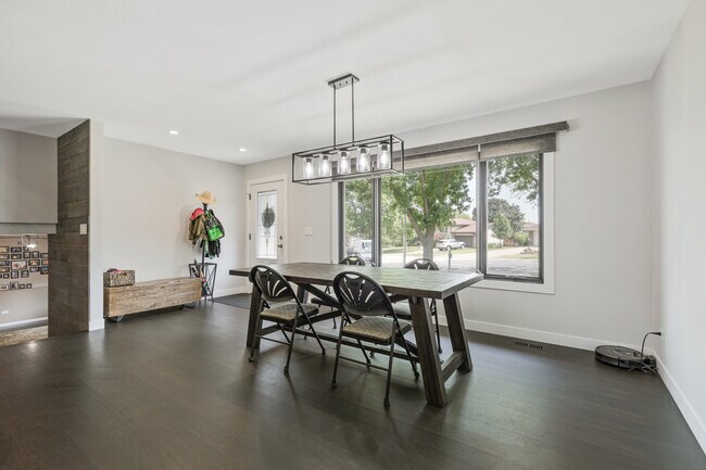 Foto del edificio - 740 Terrace Ct