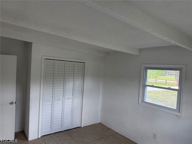 Foto del edificio - 1818 Richards St