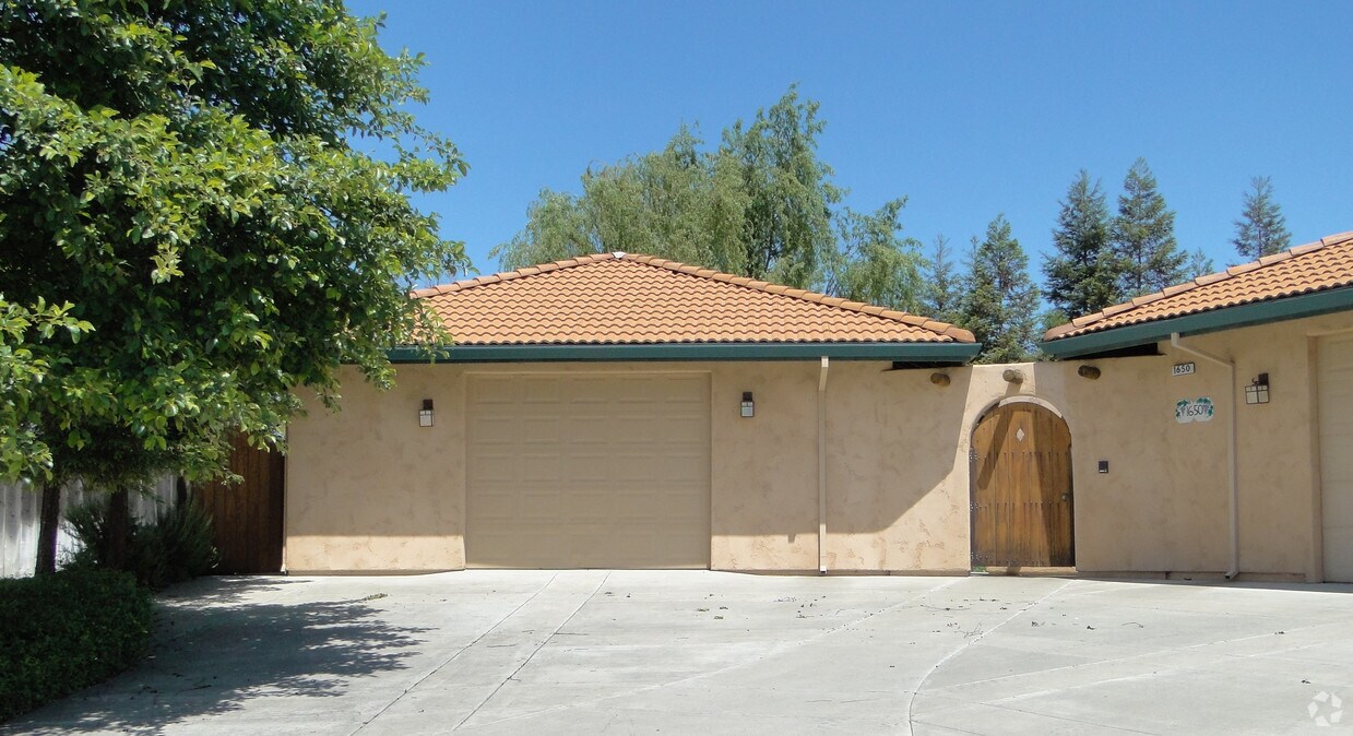 Building Photo - 1650 Miwok