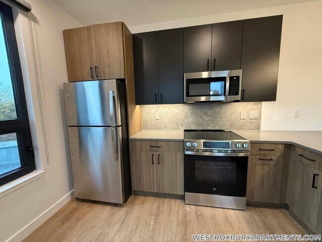 Building Photo - 199 Gardner St