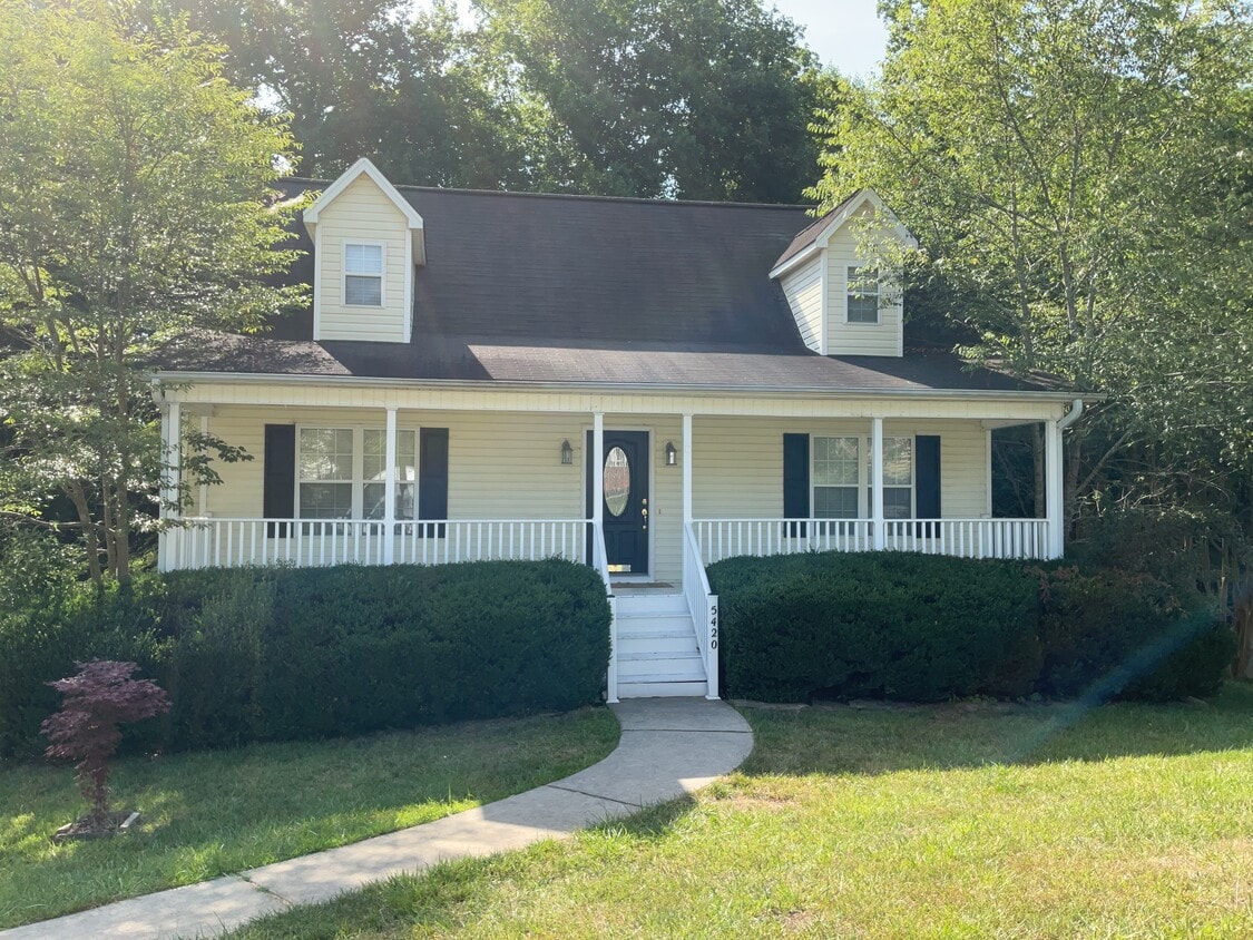 Foto principal - 5420 Springhouse Farm Rd