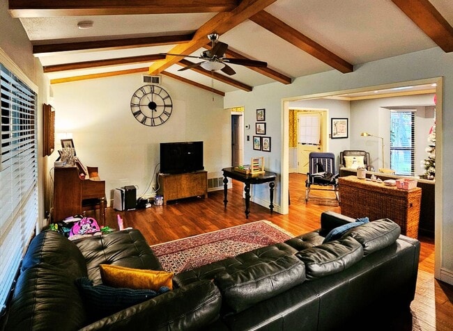 Building Photo - 11414 Raindrop Dr