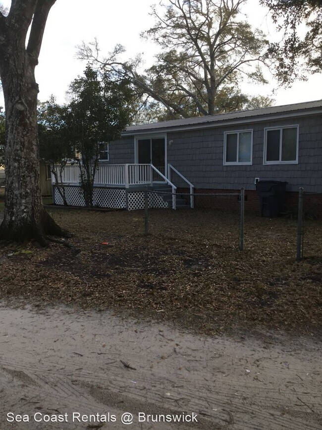 Building Photo - 3 br, 2 bath House - 3996 First Street