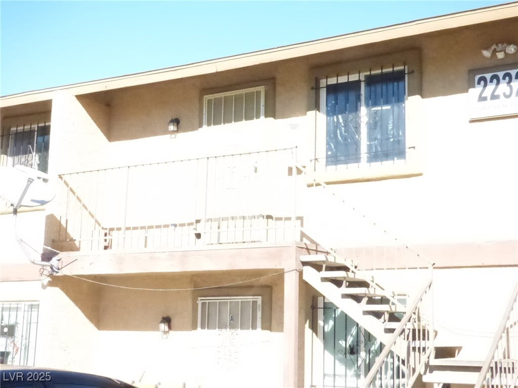 Foto principal - 2232 Saturn Ave