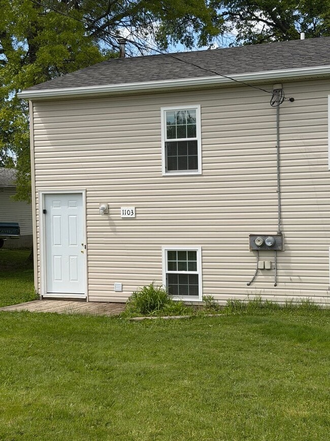 Building Photo - 1101 Stratford St